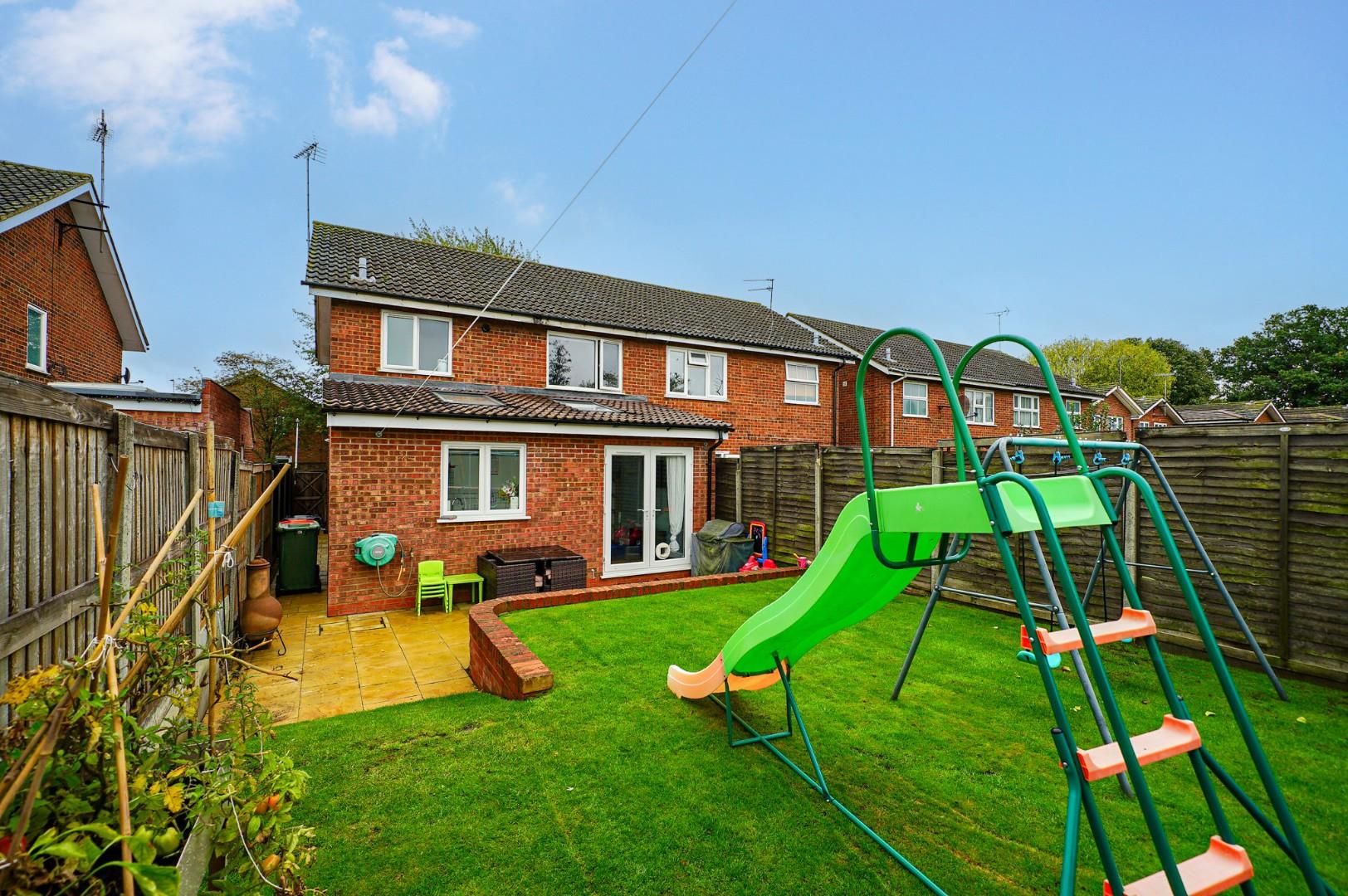 Orion Way, Leighton Buzzard Quarters Estate Agents